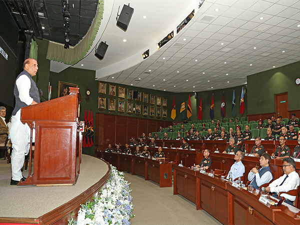 Defence Minister Rajnath Singh addressing the event (Photo/PIB)
