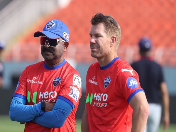 Delhi Capitals' Assistant Coach Pravin Amre with David Warner during training session (Image: DC)