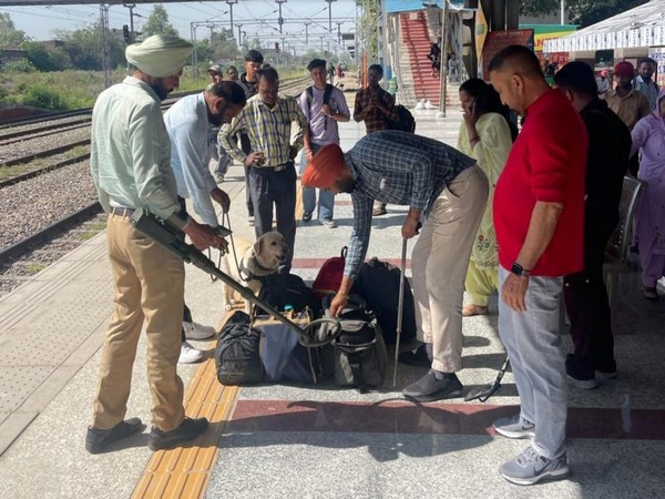 Police conduct searches at a railway station in Punjab. (Photo/Punjab police)