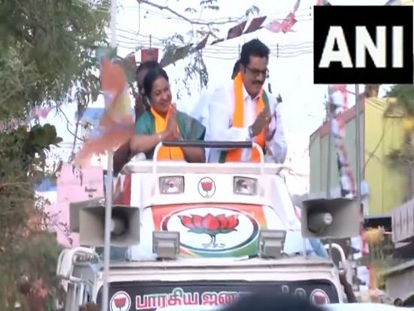 Actor-turned-politician and BJP leader Radhika Sarathkumar holds election campaign (Photo/ANI)