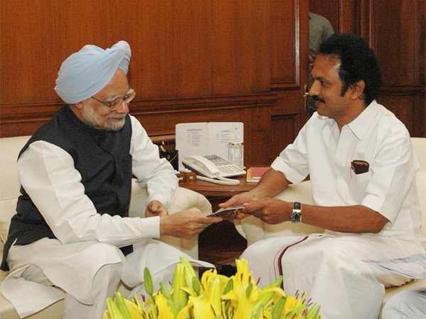 Tamil Nadu Chief Minister MK Stalin with former Prime Minister Manmohan Singh (Pic credit/@mkstalin)