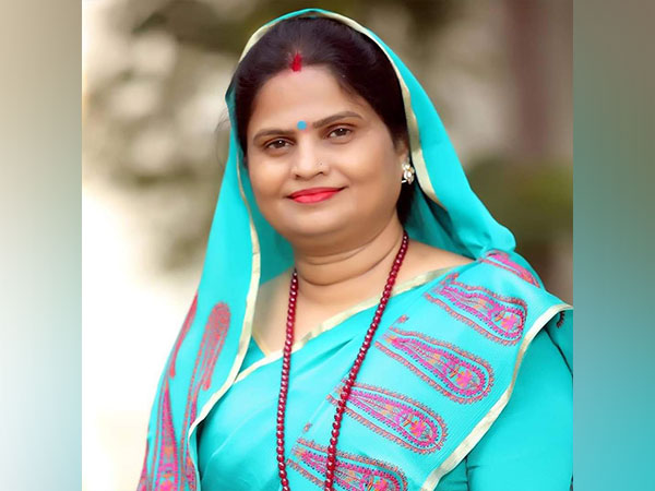 SP candidate Meera Yadav (Photo/facebook)