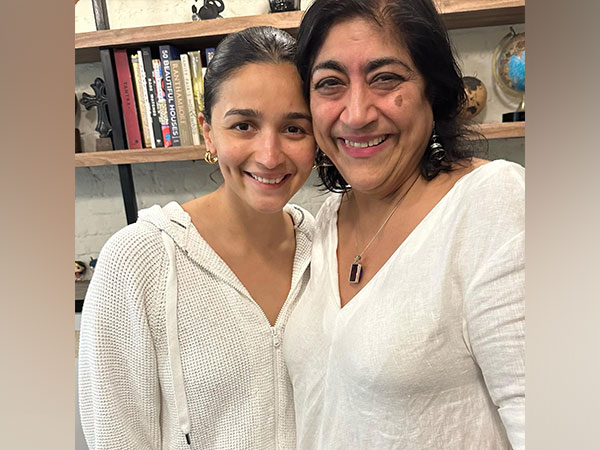 Actor Alia Bhatt and filmmaker Gurinder Chadha (Image source: Instagram)