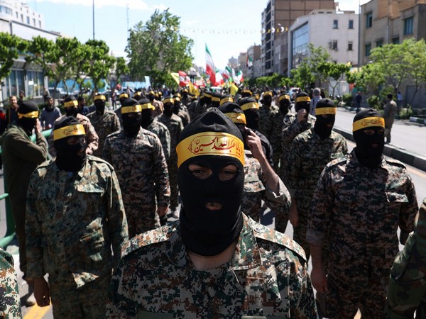 Members of the Islamic Revolutionary Guard Corps force (Photo/Reuters)