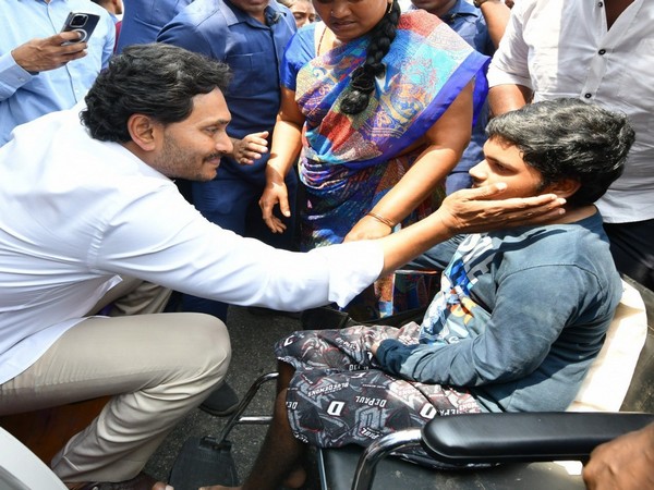 Chief Minister YS Jagan Mohan Reddy stopped his convoy during a roadshow to meet a differently-abled person. (Photo/YS Jagan Mohan Reddy X)