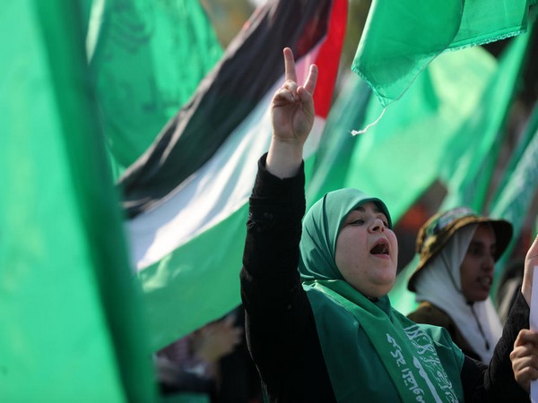 Palestinians at a Hamas rally in Gaza (Photo/TPS)