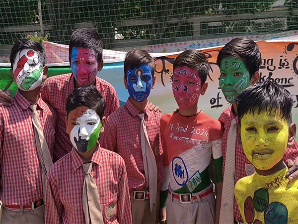 Students in Moradabad painted their faces to spread awareness. (Photo/ANI)