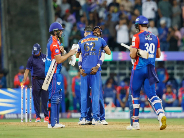 MI celebrate after victroy (Photo: IPL)