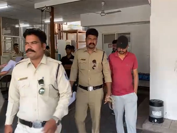 Accused in police custody (Photo/ANI)