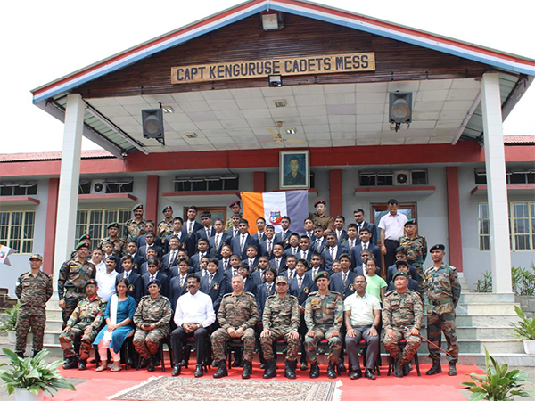 Assam Rifles conducts national integration tour for cadets of Sainik School Satara (Image/ANI)