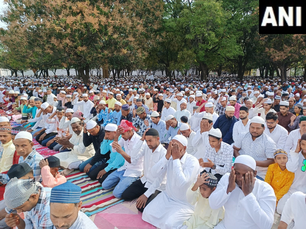 On occasion of Eid ul-Fitr, people offer Eid prayers at the Idgah located on Chakrata Road in Dehradun (Photo/ANI)