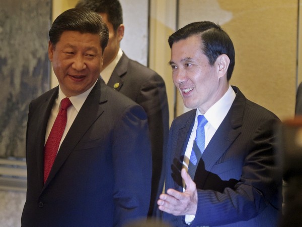 Chinese President Xi Jinping and Taiwan's former president, Ma Ying-jeou (Photo credits: Reuters)