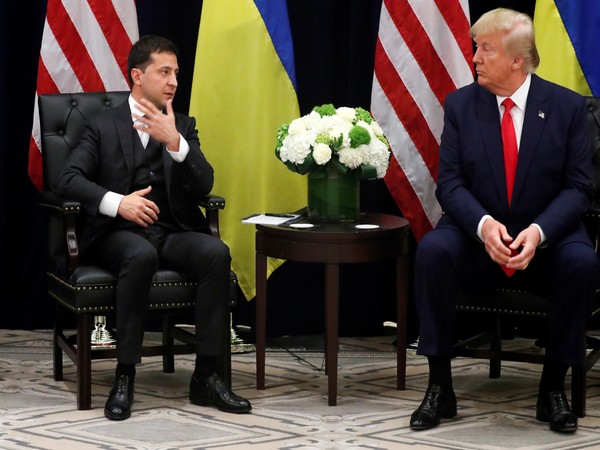 Ukrainian President Volodymyr Zelensky with former US President Donald Trump (Photo/Reuters)