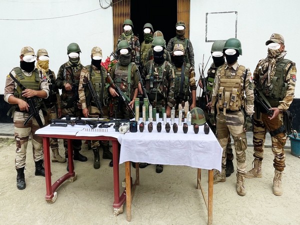 Illegal arms recovered in Manipur (Photo/ANI)