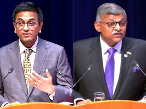 CJI DY Chandrachud and Chief Justice of Singapore Justice Sundaresh Menon (right)