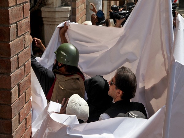 Former Pakistan PM Imran Khan, Bushra Bibi (Image Credit: Reuters)