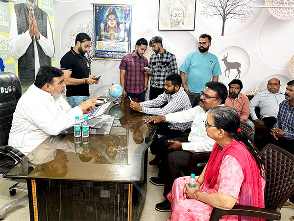AAP leader Ashok Parashar Pappi holding a meeting in his constituency (Photo/X@ashokprasharldh)