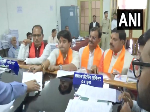 Union Minister Jyotiraditya Scindia filing nomination (Photo/ANI)