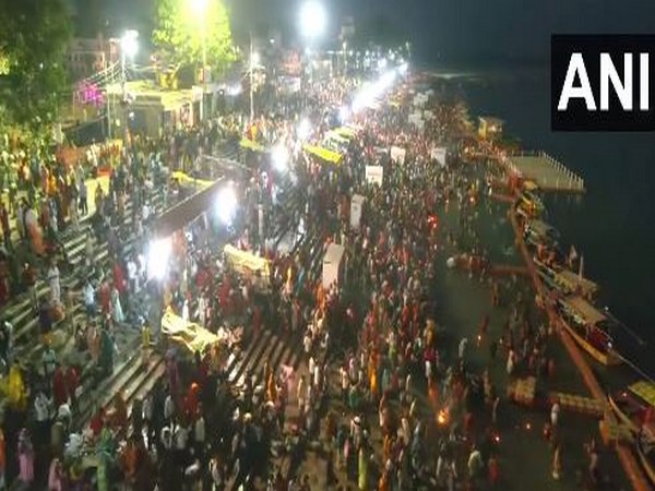 Devotees take holy dip in Saryu River on Wednesday morning. (Photo/ANI)