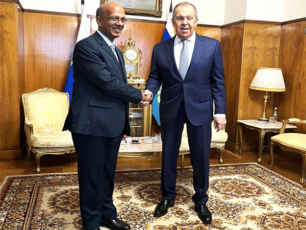 Indian envoy to Russia, Vinay Kumar with Russian Foreign Minister, Sergey Lavrov  (Photo/X @IndEmbMoscow)
