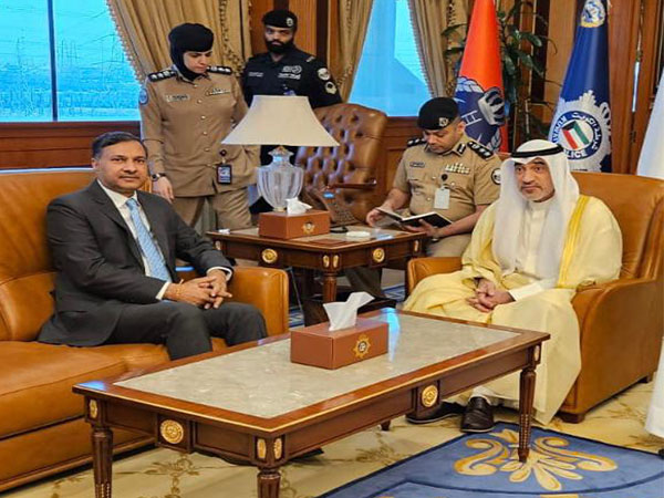 Indian envoy to Kuwait, Adarsh Swaika with Kuwait Deputy Prime Minister, Sheikh Fahad Yousef Saud Al-Sabah (Photo/X @indembkwt) 