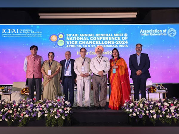L-R Prof. Raj Nehru VC, GB Sharma President AIU, NS Kalsi Chairperson NCVET, Dr. Pankaj Mittal SG AIU, Balvinder Shukla VC, Dr Satya Gupta SG IAFI, Praveen Dwivedi SVP Wheebox ETS