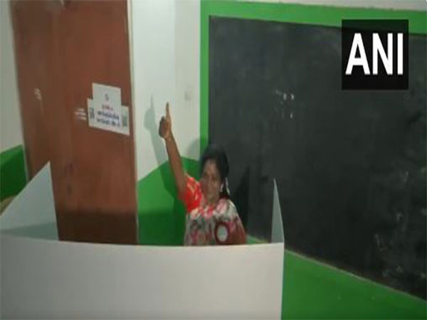 Tamilisai Soundrajan casts her vote. (Photo/ANI)