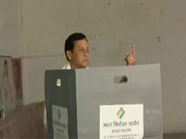 Union Minister Sarbananda Sonowal cast his vote in Dibrugarh (Photo/ANI)
