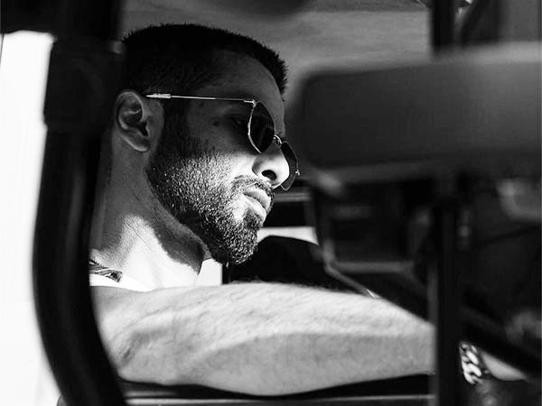 Shahid Kapoor Image Source: Instagram)