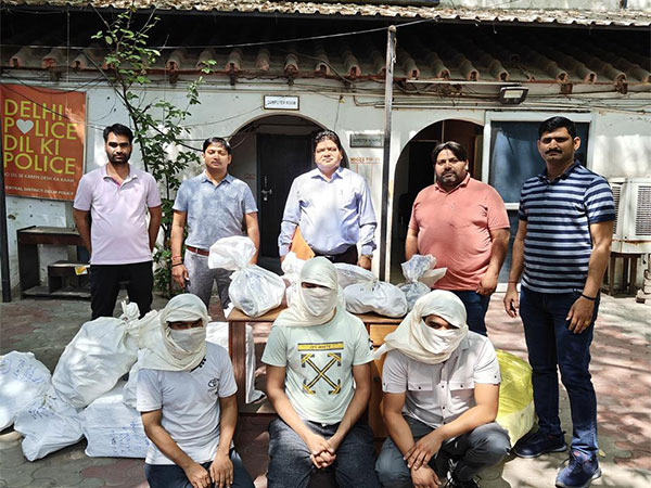 Police arrest three people for producing fake airbags. (Photo: Delhi Police)