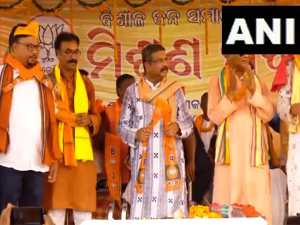 Several BJD leaders join BJP in the presence of Union Minister and BJP Lok Sabha candidate from Sambalpur, Dharmendra Pradhan.
