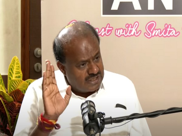 Former Karnataka Chief Minister and Janata Dal JDS-BJP candidate HD Kumaraswamy (Photo/ANI)
