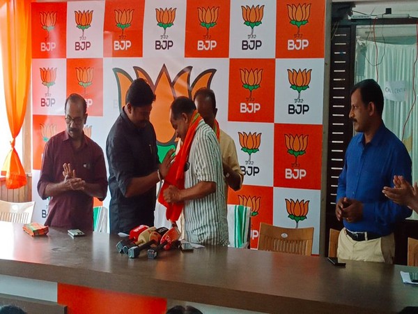 Former Congress leader PM Sudhakaran joins BJP (Photo/BJP)