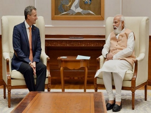 Nunzio Quacquarelli with PM Narendra Modi (File Photo/ Nunzio Quacquarelli)