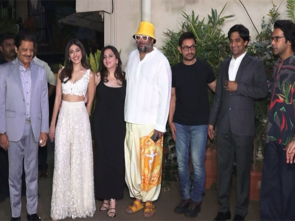 Actor Aamir Khan with team of Srikanth (ANI)