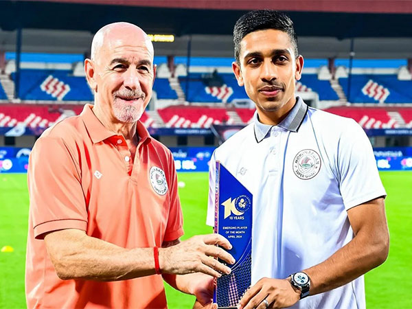 Abhishek Suryavanshi (left) (Photo: ISL)