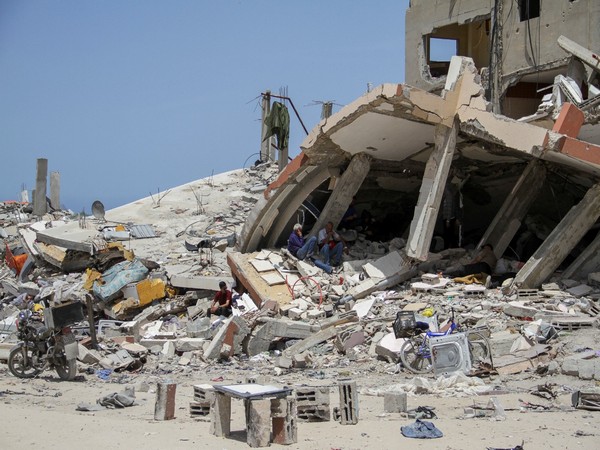 Rubble of house destroyed by strikes amid ongoing war in Gaza (Image Credit: Reuters)