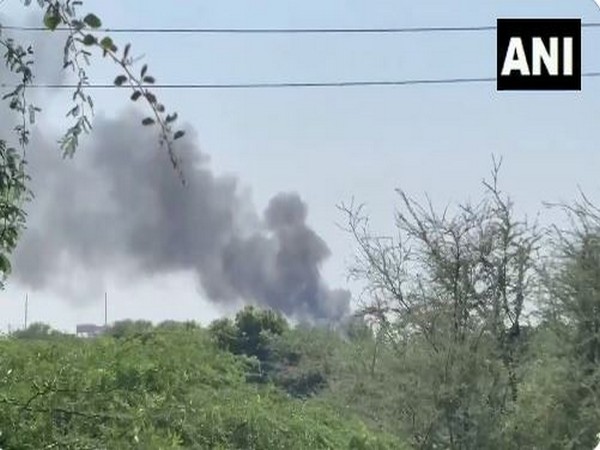 Smoke from the fire at a PVC pipe factory in Jamia (Photo/ANI)