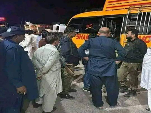 Passengers targeted aboard coaster travelling from PoK to Lahore 