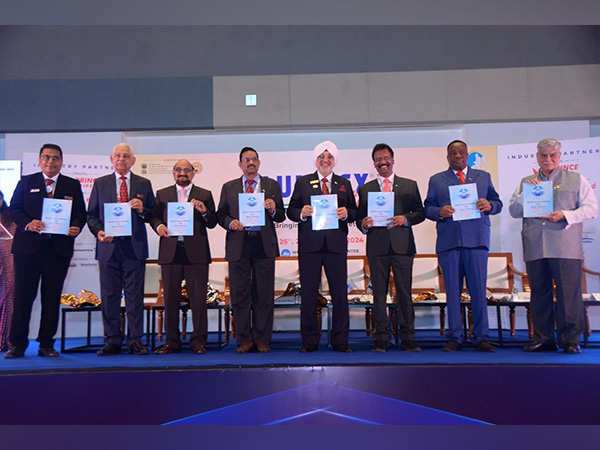 From left to right: Amish Mehta, Chandra Shekhar Gupta,  Ar. Vilas Avachat, Gurmit Singh Arora, Hari Babu,  Clement Camenha, Ambassador of Angola and Ar. Sarosh Wadia,