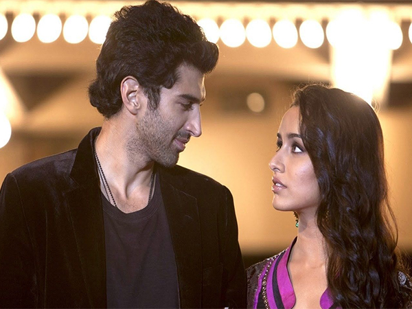Aditya Roy Kapur, Shraddha Kapoor in a still from 'Aashiqui 2' (Image source: YouTube)