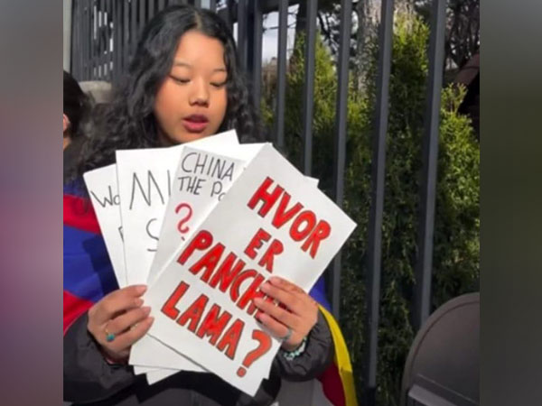 Tibetans rally in Oslo, demand release of 11th Panchen Lama (Photo/ANI)