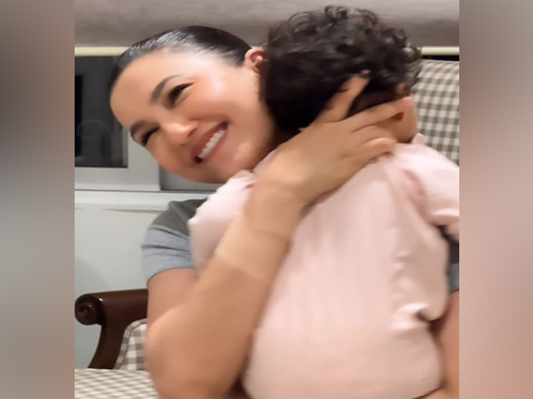 Gauahar Khan with son Zehaan (image source: Instagram/gauaharkhan)