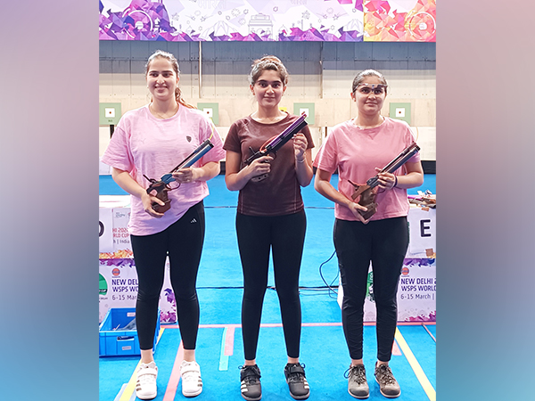Rhythm Sangwan, Esha Singh, Palak (From left to right) at Olympic Selection Trials (Image: NRAI media)