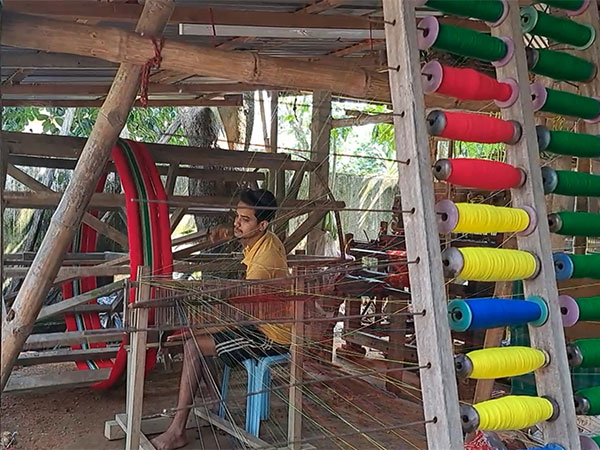 Traditional indigenous attire weaved by Bengali weavers in Tripura's Taranagar (Photo/ANI)