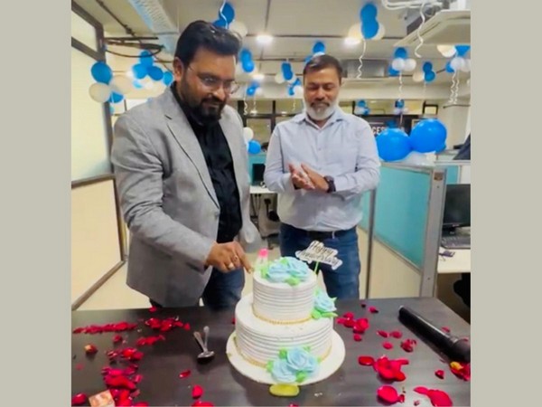 Voso Vyapar Empowering Small and Medium Businesses with Their Own Online Shop