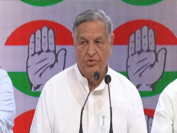 Former Delhi Minister Yoganand Shastri joins Congress in Delhi (Photo/ANI)