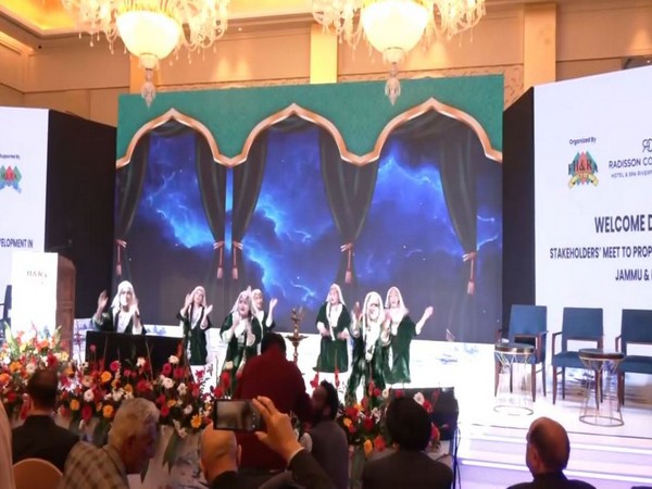 Artists performing at an event in Kashmir( Photo/ANI)