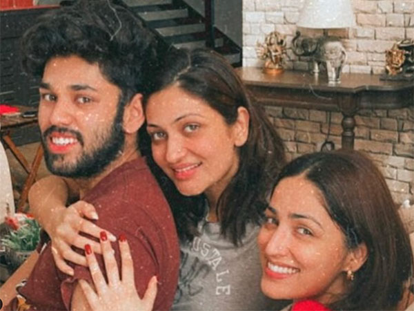 Actor Yami Gautam and her family (Image source: Instagram)