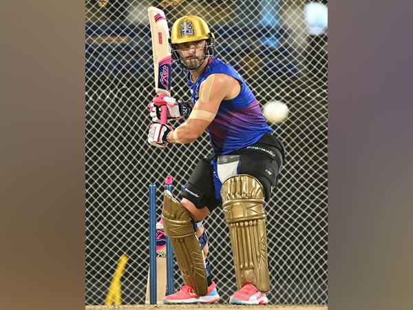Royal Challengers Bengaluru skipper Faf du Plessis in action during training session (Image: RCB media)